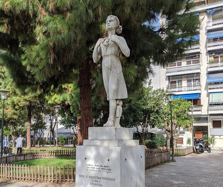 Η 17χρονη ηρωίδα Σπαρτιάτισσα που οι Γερμανοί γάζωσαν με 17 σφαίρες 1 stigmiotypo othonis 2025 10 28 21.34.44