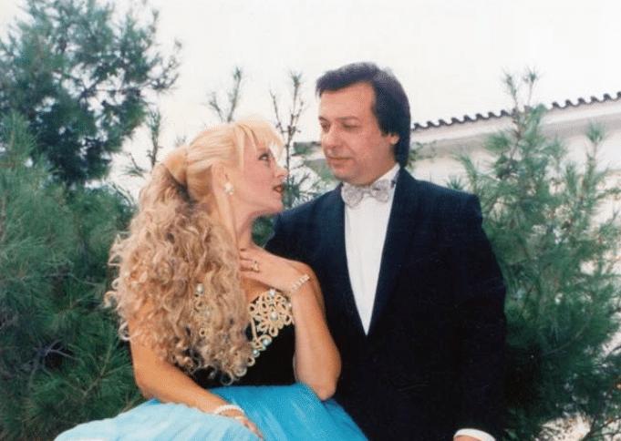 Πέθανε ο Γιώργος Νιάρχος - Ήταν ο σύζυγος της Μάρας Θρασυβουλίδου 3 stigmiotypo othonis 2025 10 29 095708