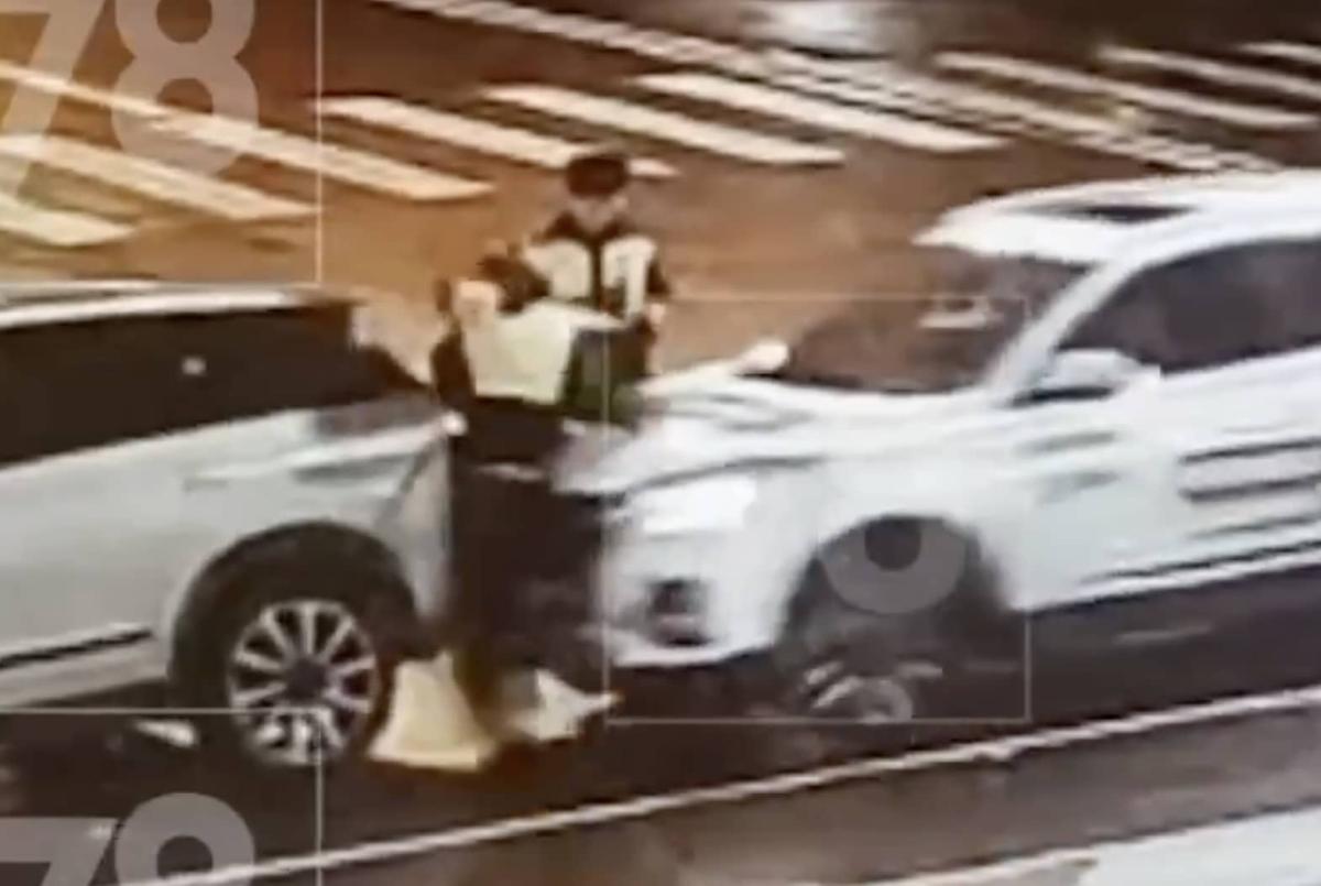 Βίντεο σοκ: Οδηγός μπέρδεψε το φρένο με το γκάζι και συνέθλιψε τροχονόμο 2 stigmiotypo othonis 2025 10 30 23.08.45