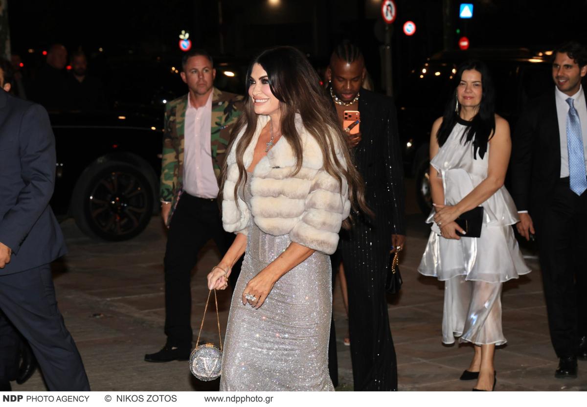 Σε πριβέ πάρτι στον Κωνσταντίνο Αργυρό η Κίμπερλι Γκιλφόιλ 30 7 2 scaled