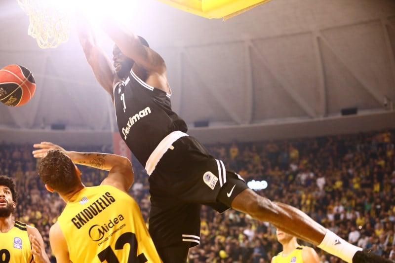 Τρομερές ατάκες Μπόγρη για Άρη: "Χτίστηκε μανατζερικά" - Τι είπε για ΠΑΟΚ