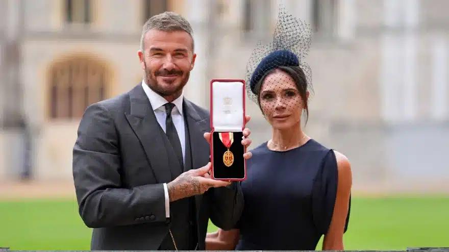 Έγινε ιππότης ο Ντέιβιντ Μπέκαμ - Ο βασιλιάς Κάρολος τον έχρισε «Σερ» 2 beckham2