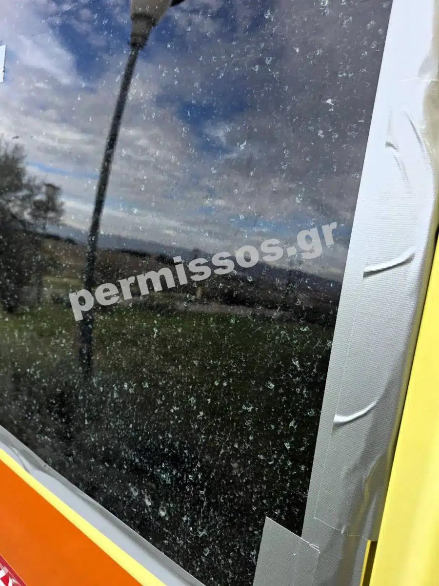 Αδιανόητο περιστατικό: Ρομά κάλεσαν για πλάκα ασθενοφόρο και το έσπασαν πετώντας πέτρες 3 img c43469f2cd6241bfe85f4fc432a3c80b v