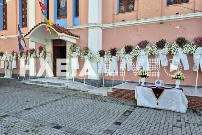 Η Αγγελική Νικολούλη κήδεψε τη μητέρα της - Τα συγκινητικά της - «Μανούλα μου...» 6 2ddc06c4f6704680bac3aff4eb68628c