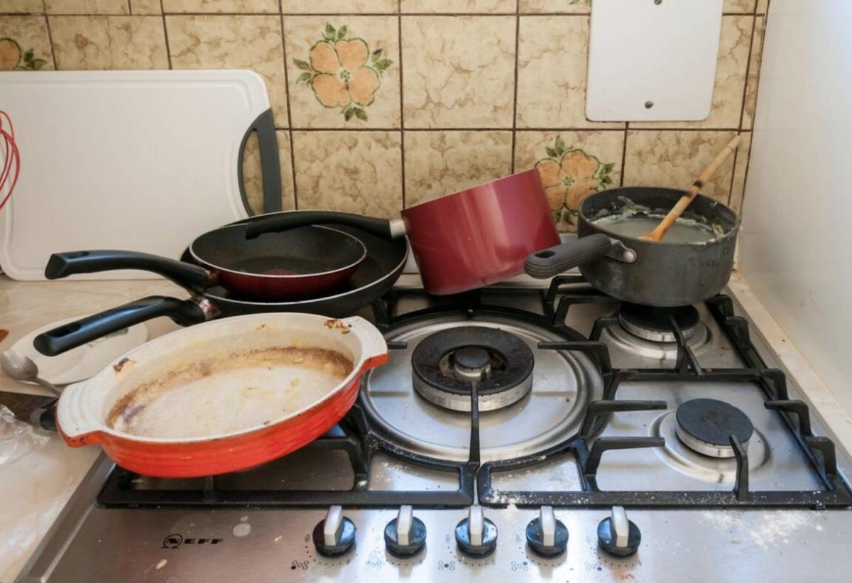 6 πράγματα στο σπίτι που αποκαλύπτουν μια ακατάστατη γυναίκα: Αν δεν την ενδιαφέρουν αυτά, δεν την ενδιαφέρει ούτε ο εαυτός της 5 stigmiotypo othonis 2025 10 05 18.29.40