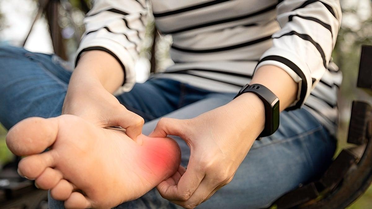 Τα πόδια μας ουρλιάζουν SOS: 5 προειδοποιητικά σημάδια από το συκώτι σας 1 444444 3