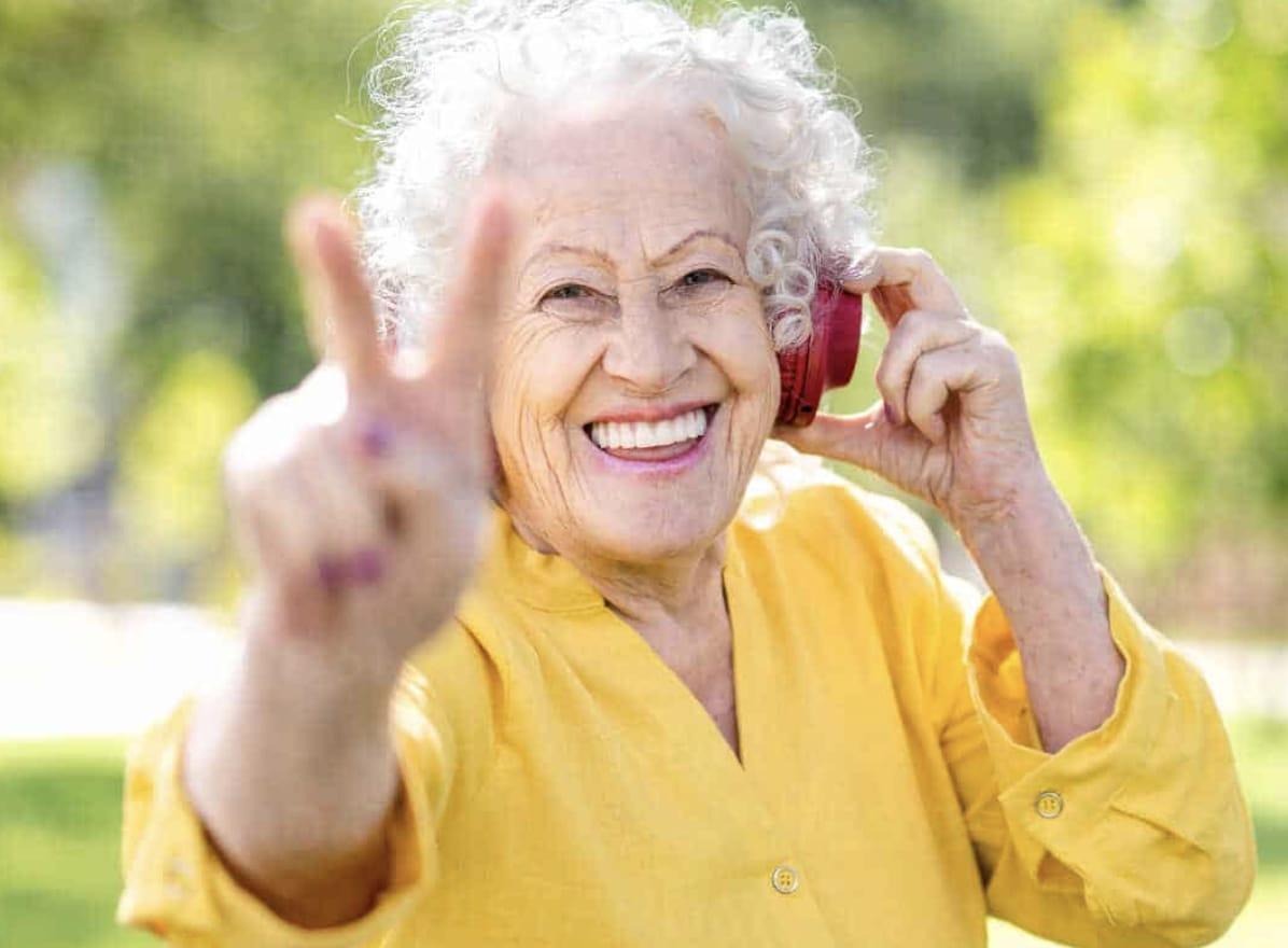 5 πράγματα που οι ηλικιωμένοι πρέπει να χρησιμοποιούν αντί για την οικογένεια για να έχουν υγεία, γαλήνη και ευτυχία 1 stigmiotypo othonis 2025 11 06 21.55.58