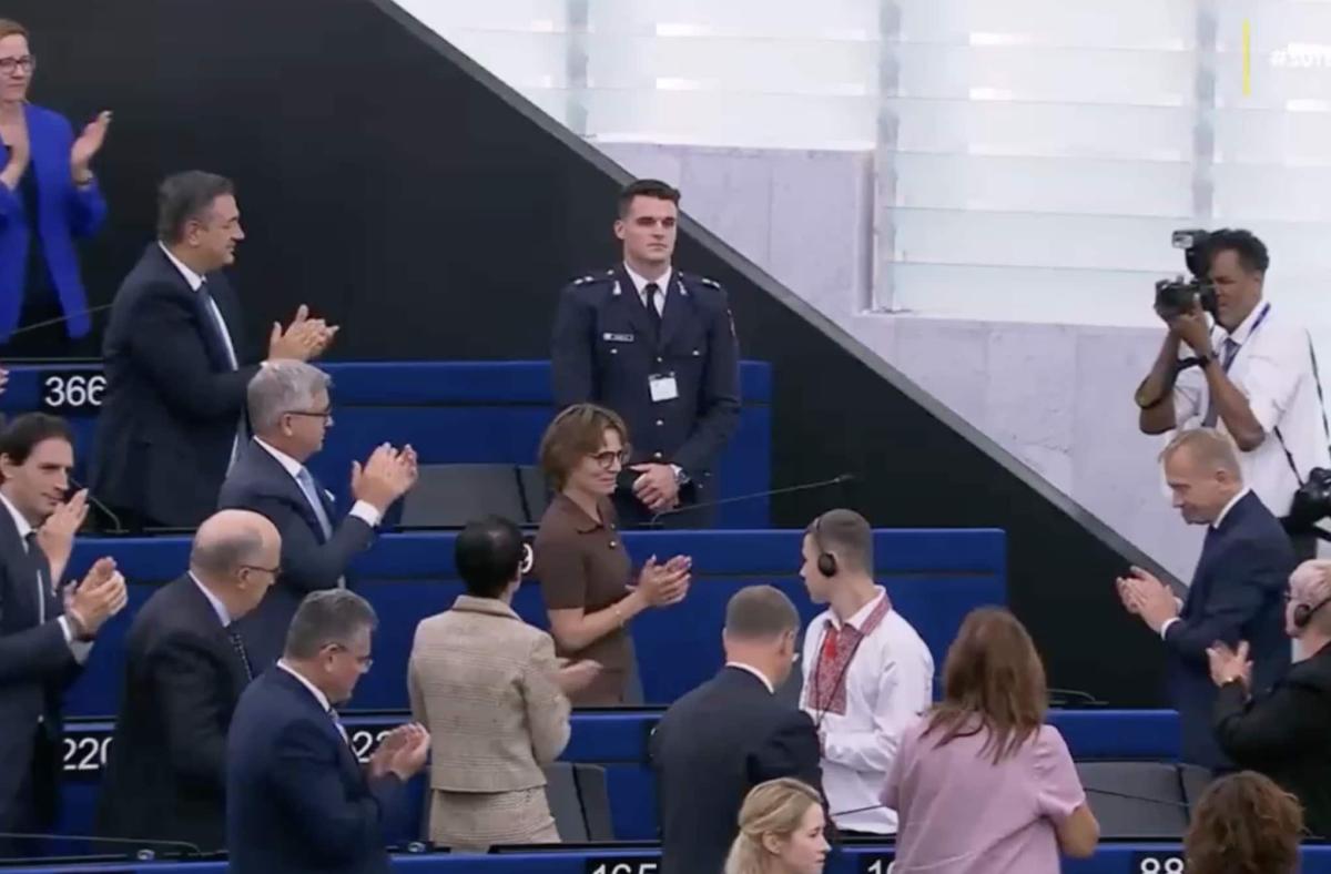 Νικόλαος Παΐσιος: Ο Έλληνας πυροσβέστης που αποθεώθηκε στο Ευρωκοινοβούλιο 5 stigmiotypo othonis 2025 09 10 21.37.08