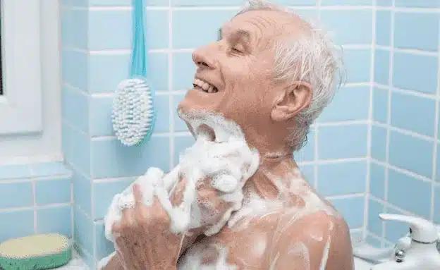 Ένα πρώιμο σημάδι της νόσου Αλτσχάιμερ μπορεί να γίνει αντιληπτό κατά τη διάρκεια ενός ντους: τι πρέπει να προσέξετε; 3 screenshot 525 optimized 1