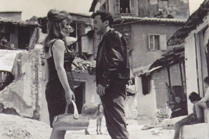 «Βρέχει στη Φτωχογειτονιά»: Η ιστορία ενός υπέροχου τραγουδιού και μιας εξαιρετικής ταινίας του Αλέκου Αλεξανδράκη 4 6f8ce9d11316a2f31b0b51aa4c639519 1