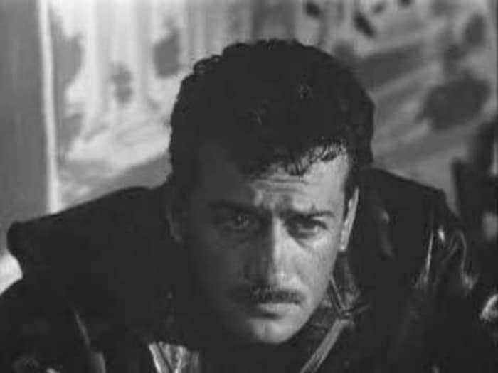 «Βρέχει στη Φτωχογειτονιά»: Η ιστορία ενός υπέροχου τραγουδιού και μιας εξαιρετικής ταινίας του Αλέκου Αλεξανδράκη 6 fa13bcb2ac7ef825242b3d89397f7b98 1