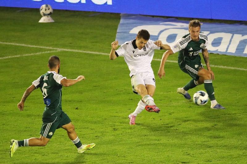 "Ο ΠΑΟΚ έχασε από… ξυλοκόπους και θεατρίνους - Προκλητικός ξανά ο ρέφερι"!