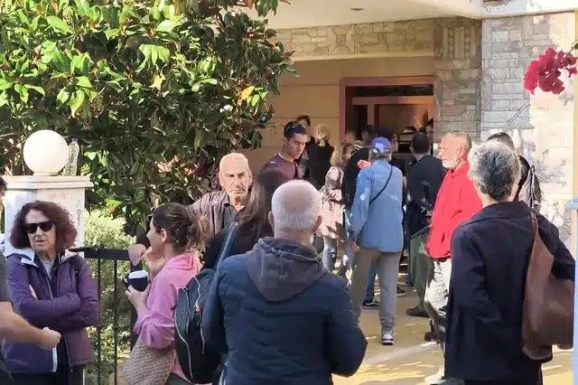 Γλυφάδα: Κάνουν έξωση σε τετραμελή οικογένεια με μωρό και καρκινοπαθή κόρη 1 eksosi 640x426 1