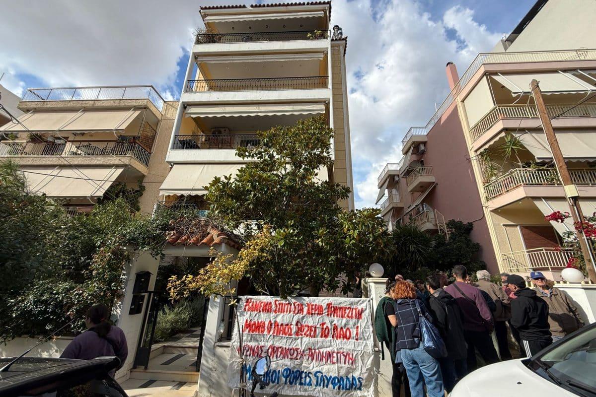 Γλυφάδα: Κάνουν έξωση σε τετραμελή οικογένεια με μωρό και καρκινοπαθή κόρη 2 eksosi glyfada 1 1200x800 1