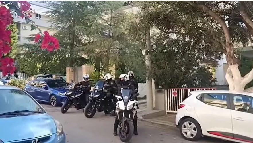 Γλυφάδα: Κάνουν έξωση σε τετραμελή οικογένεια με μωρό και καρκινοπαθή κόρη 4 0079798