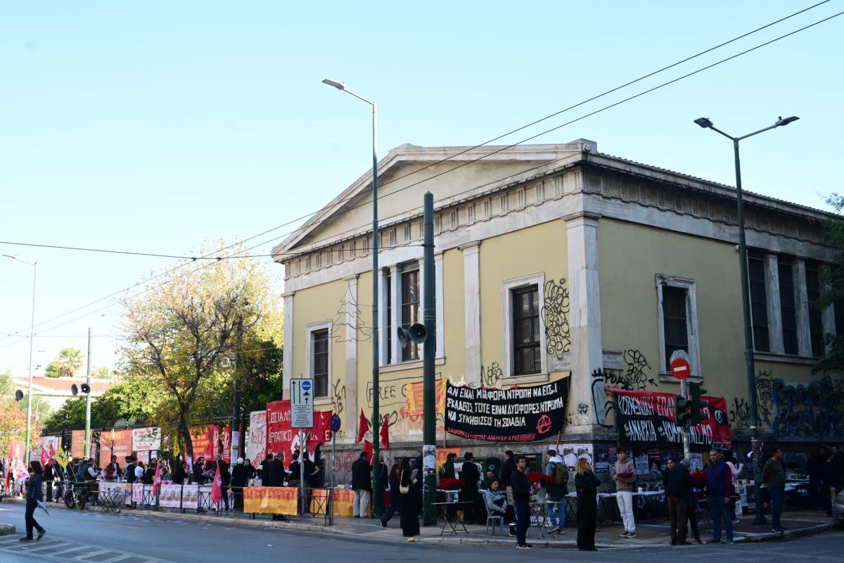 Πολυτεχνείο: Η συγκινητική ομιλία του Πάνου Ρούτσι στη φοιτητική εκδήλωση - «Όταν η νέα γενιά σιωπά, τότε η αδικία νικά» 4 Πολυτεχνείο