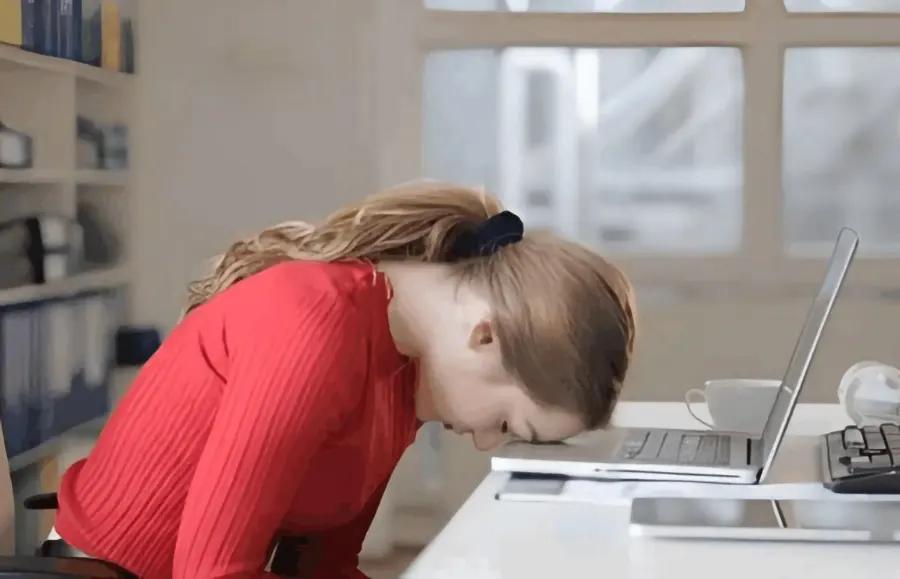 Επιζώντες λεμφώματος μοιράζονται έξι συμπτώματα που είχαν πριν από τη διάγνωση 3 ponoi arthroseis