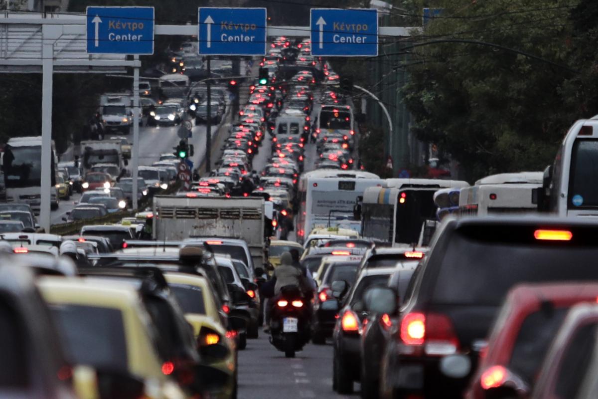 Δεν μας χωράει πια η Αθήνα - 6 εκατομμύρια αυτοκίνητα στους δρόμους ενώ οι δρόμοι αντέχουν μόνο 2 εκατομμύρια 2 5394156 scaled 1