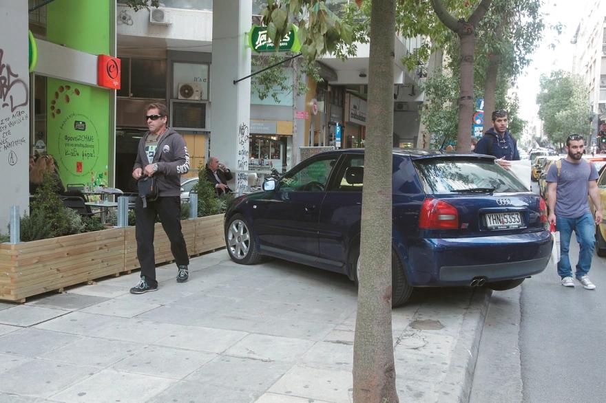 Δεν μας χωράει πια η Αθήνα - 6 εκατομμύρια αυτοκίνητα στους δρόμους ενώ οι δρόμοι αντέχουν μόνο 2 εκατομμύρια 5 f7 2184981