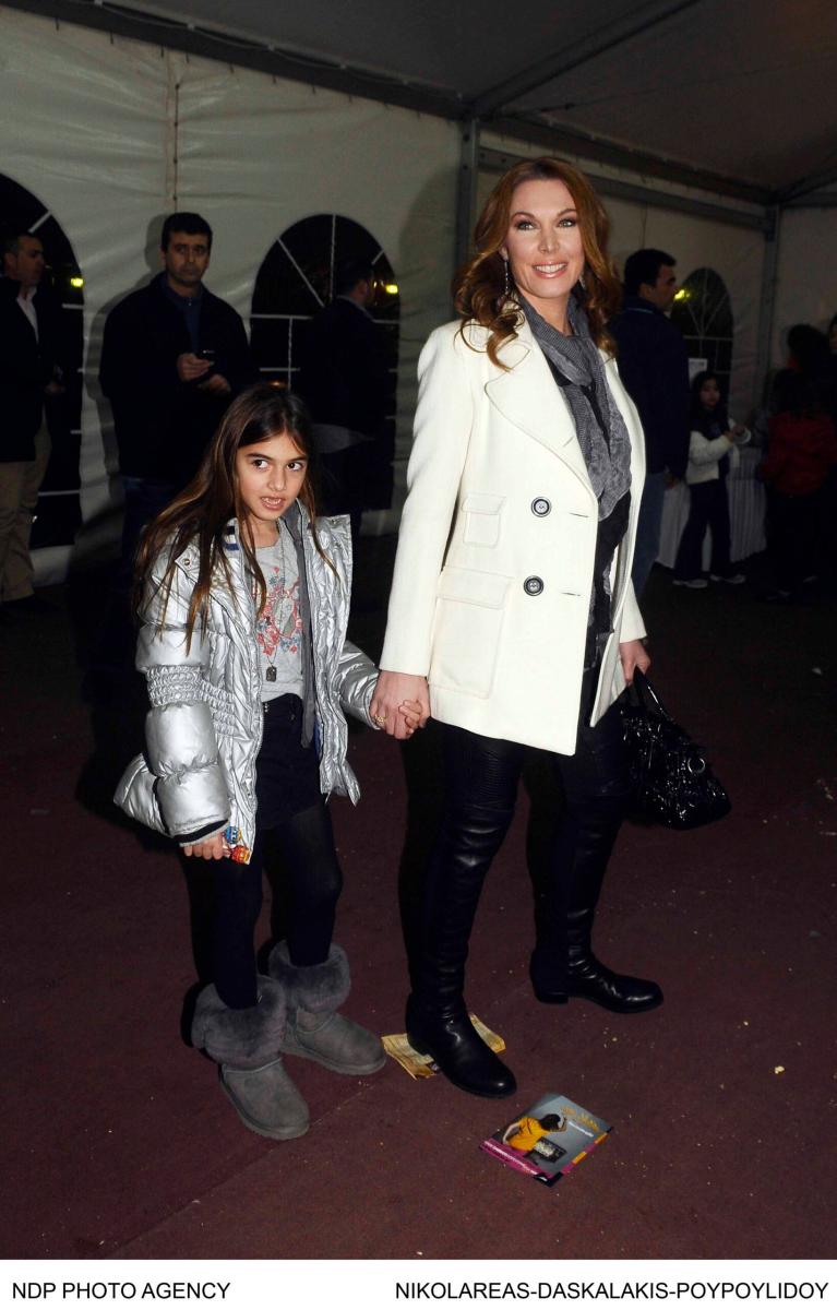 Όλοι ψάχνουν να βρουν ποια είναι - Από κοpιτσάκι έγινε η πιο περιζήτητη νύφη της Ελλάδας 17 44411 scaled