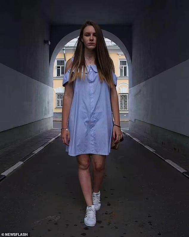 Περπατούσε στον δρόμο, σκόνταψε και πέθανε: Θρήνος για 24χρονη – Το σοκαpιστικό βίντεο με τη στιγμή που πέφτει νεκpή 4 90376549 13915833 image m 4 1727885165028