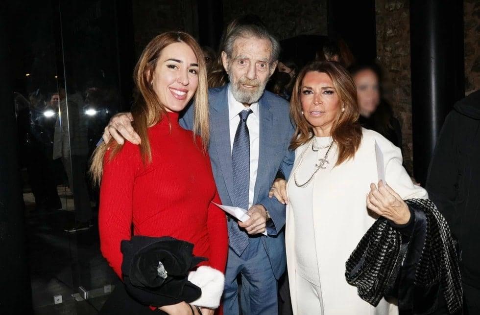 Λεβέντης στα 88 του: Ο Γιώργος Βαρδινογιάννης σε σπάνια βραδινή έξοδο, οι αγκαλιές με την ελληνική showbiz 1 kapetanios