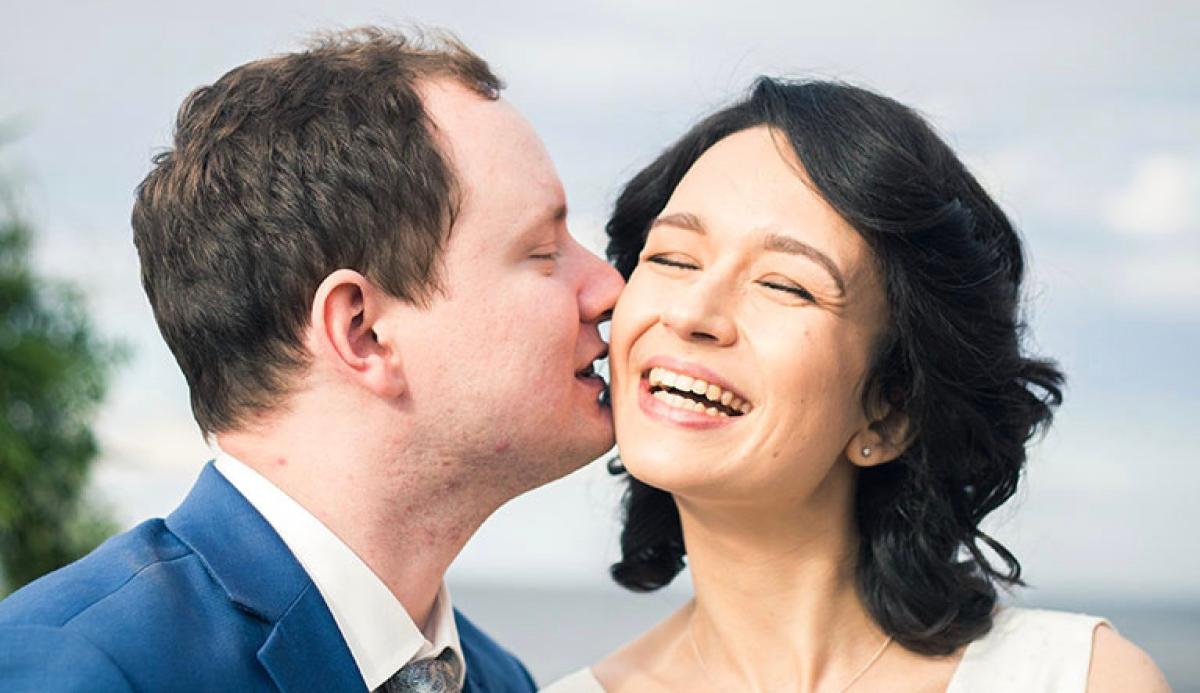 Tα 10 πράγματα που κάνουν οι νεότεροι άντρες και προσελκύουν ερωτικά μεγαλύτερης ηλικίας παντρεμένες γυναίκες 1 stigmiotypo othonis 2025 11 20 16.19.37