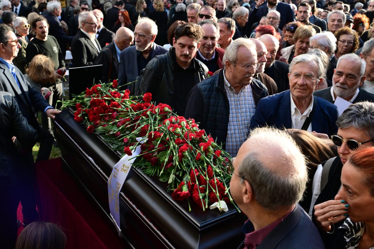 Πολιτική κηδεία του πρώην υπουργού και βουλετή του ΣΥΡΙΖΑ, Αλέκου Φλαμπουράρη στο Πάρκο Ελευθερίας (χώρος πρώην ΕΑΤ-ΕΣΑ), Πέμπτη 20 Νοεμβρίου 2025. Ο Αλέκος Φλαμπουράρης έφυγε από τη ζωή την περασμένη Τρίτη(18