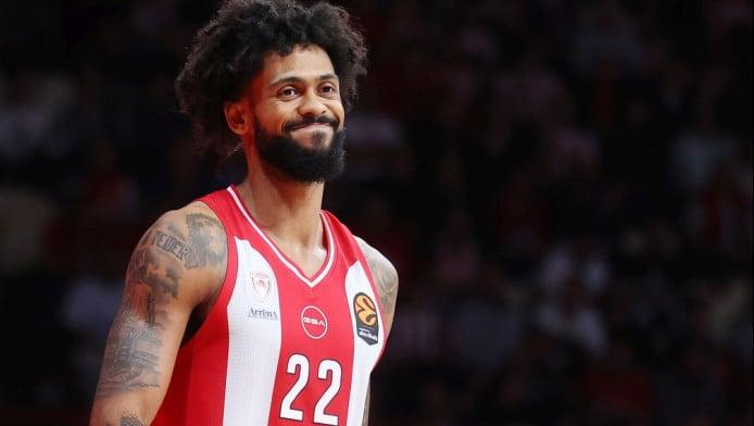 Το ασύλληπτο σουτ του Ντόρτσεϊ - Ευθυγραμμίστηκε με το καλάθι (ΒΙΝΤΕΟ)