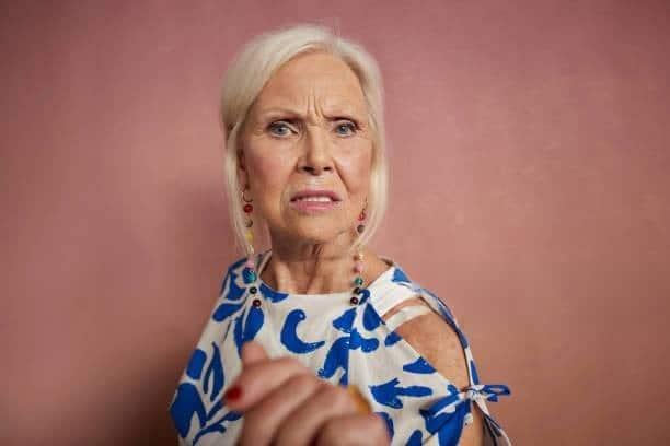 12 συνήθειες που μπορούν να κρατήσουν τους ανθρώπους πίσω στα γηρατειά (και πώς να τις αλλάξετε) 1 333