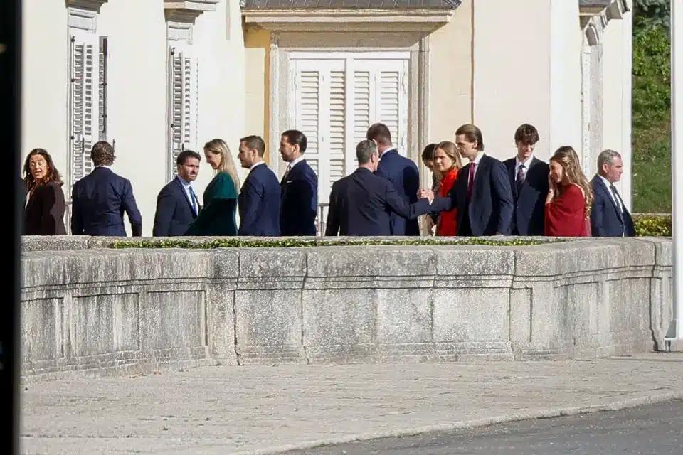 Σύσσωμη η οικογένεια Ντε Γκρες στο παλάτι «Ελ Πάρντο» της Ισπανίας προς τιμήν της βασίλισσας Σοφίας 5 alexia theodora.jpg 1