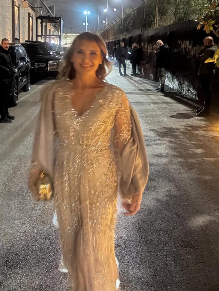 Ζαχαρέα, Τσιμτσιλή και Μεσσαροπούλου εμφανίστηκαν και οι τρεις ντυμένες σαν Πριγκίπισσες της Ανατολής 6 6 11