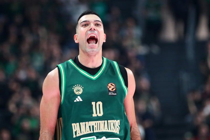 Η τελευταία κίνηση που "κλειδώνει" το F4 για ΠΑΟ - Νέο... δώρο σε Σλούκα!