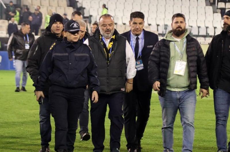 Χυδαίο σύνθημα για Ηλιόπουλο στη Λεωφόρο - Δείτε την αντίδρασή του (ΒΙΝΤΕΟ)