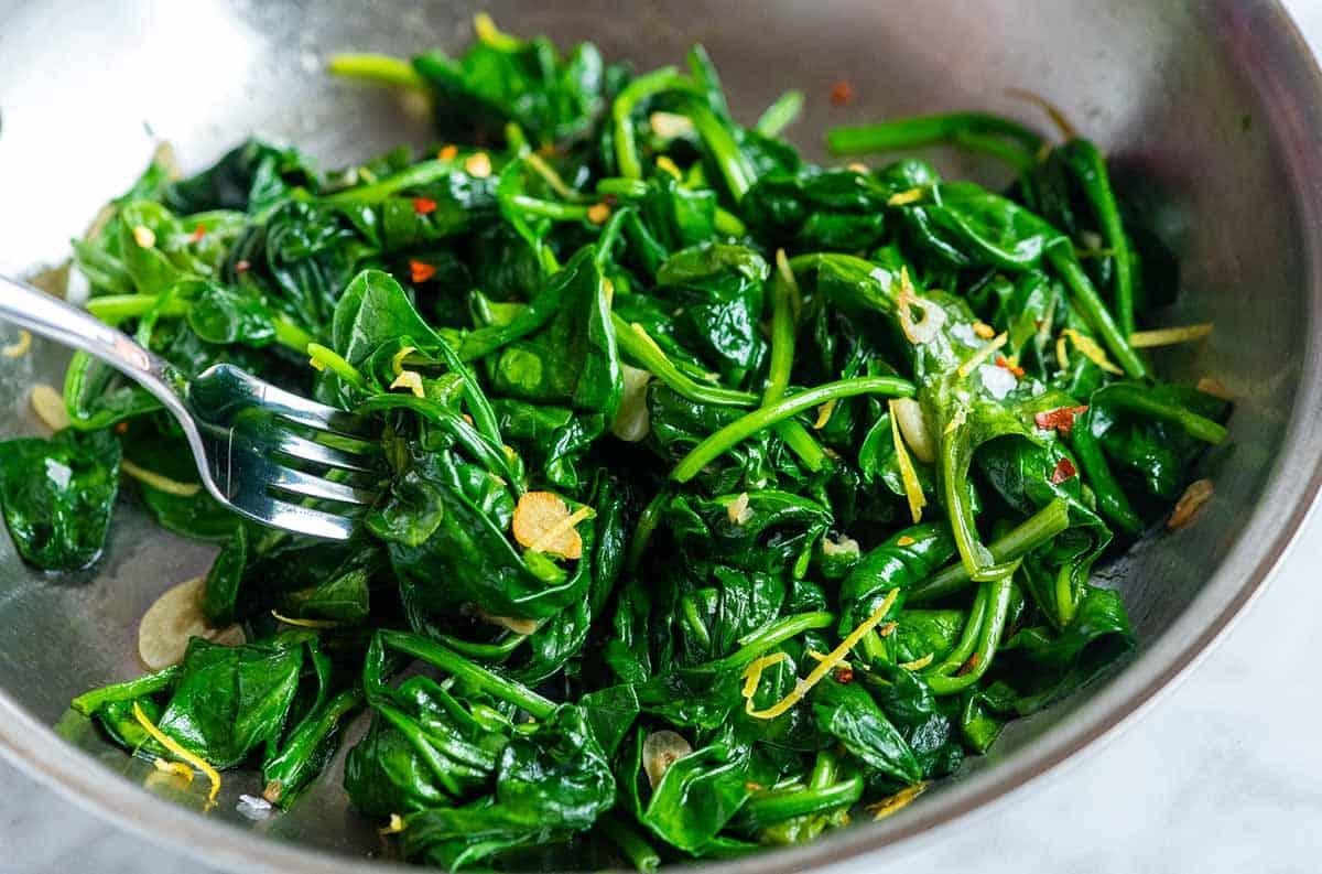 garlic sauteed spinach 1 1200