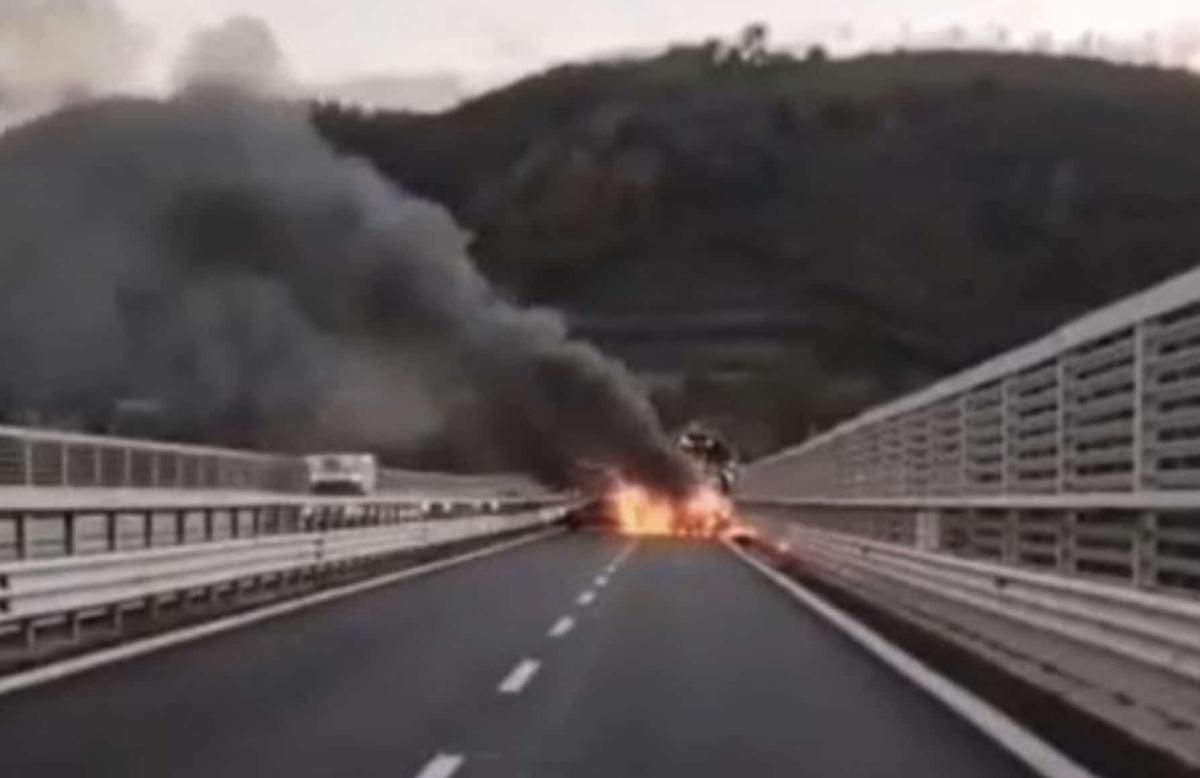 stigmiotypo othonis 2025 12 01 17.11.13