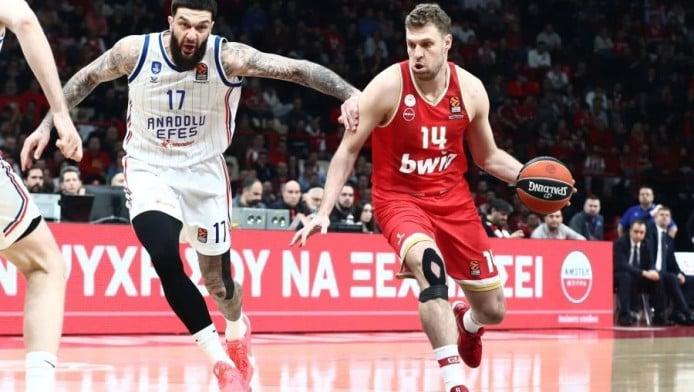 Φούντωσαν οι φήμες - Φεύγει από Ολυμπιακό και υπογράφει Εφές;