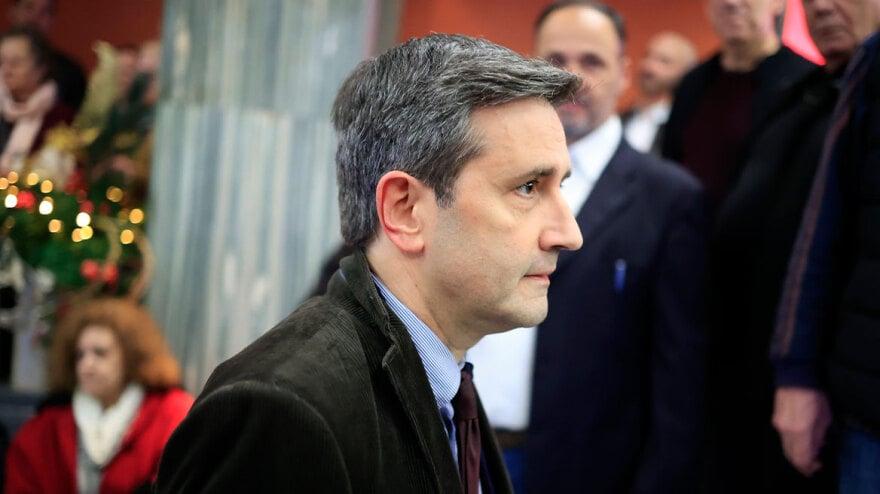 Χαμός στην παρουσίαση του βιβλίου του Τσίπρα – φώναζαν: «Να τος ο πρωθυπουργός!» 38 kalesmnosithaki2