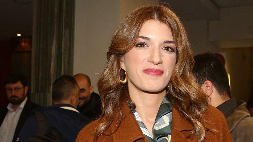 Χαμός στην παρουσίαση του βιβλίου του Τσίπρα – φώναζαν: «Να τος ο πρωθυπουργός!» 64 tsipraskalesmenos4