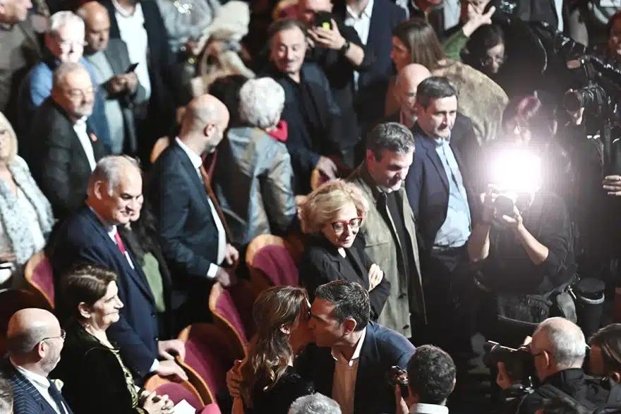 Τσίπρας: «Θα είμαστε μαζί στο νέο ταξίδι – Δεν πάει άλλο, μας αξίζει μια Ελλάδα καλύτερη» 7 ithaki 02