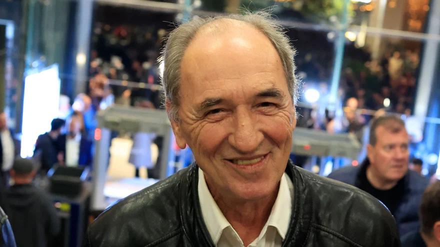 Τσίπρας: «Θα είμαστε μαζί στο νέο ταξίδι – Δεν πάει άλλο, μας αξίζει μια Ελλάδα καλύτερη» 11 ithakikalesmenoi747