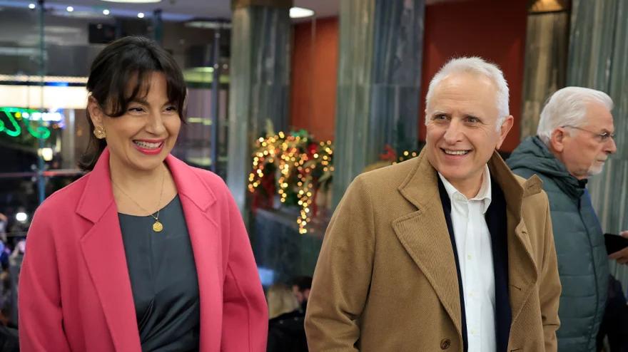 Τσίπρας: «Θα είμαστε μαζί στο νέο ταξίδι – Δεν πάει άλλο, μας αξίζει μια Ελλάδα καλύτερη» 14 kalesmenoi tsipra1