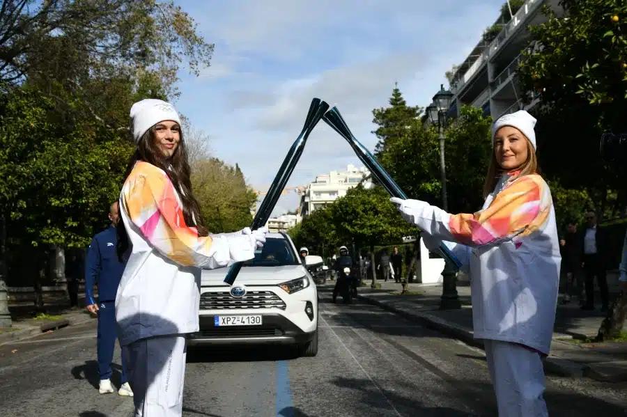 Κλαυδία: Τραγούδησε την «Αστερομάτα» στην τελετή παράδοσης της Φλόγας στο Καλλιμάρμαρο - Βίντεο 5 6764008