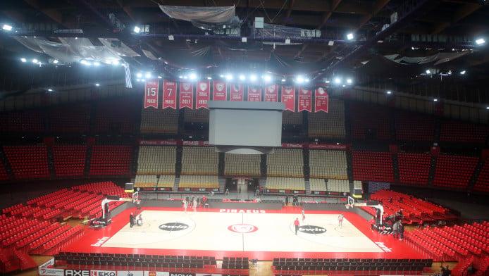 Κορόιδευαν