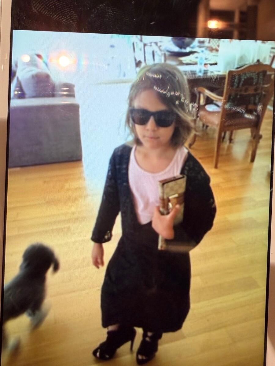 Στέλιος Διονυσίου: Η μεγάλη του κόρη έκλεισε τα 20 και είναι μια στιλάτη κούκλα 2 KORI_STELIOU_DIONYSSIOU_20_xronwn_2_769a4.jpg