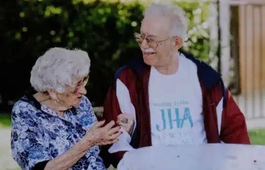 Ο ΚΙΝΔΥΝΟΣ του να ερωτευτείς μετά τα 60: Αυτό που κανείς δεν σας είπε 3 ldn l mccarthy romance 1231 2