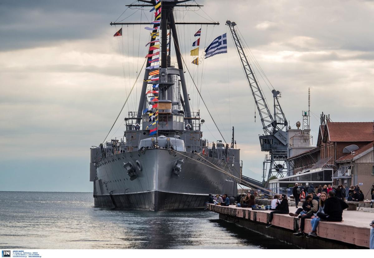 Το εκκλησάκι του Αγίου Νικολάου που προστάτευσε το θωρηκτό «Αβέρωφ» 9 338c8bf17cd99a9f9656077d36e6788c scaled