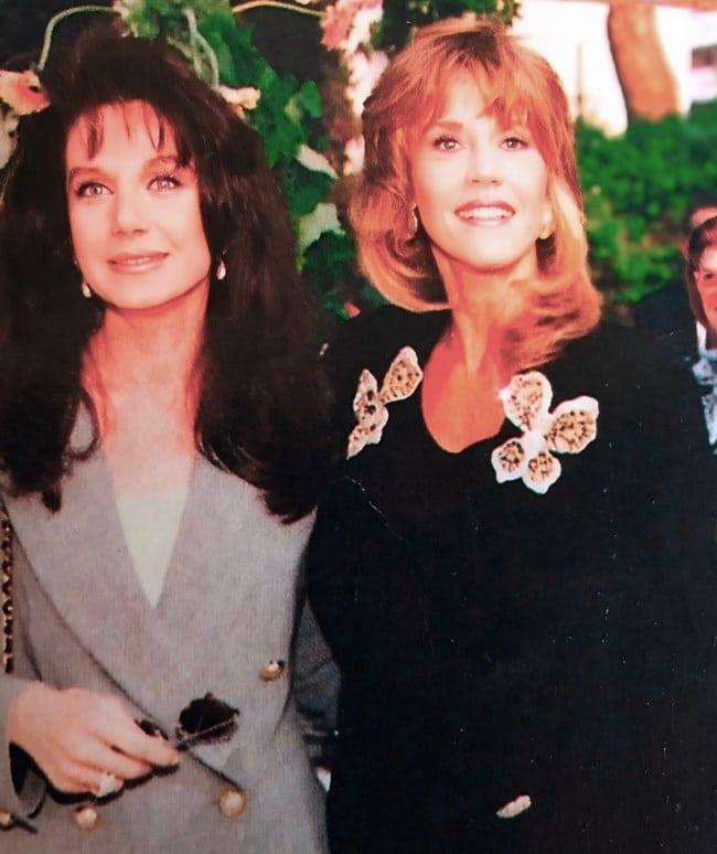 Διαχρονική ομορφιά: Η Αγάπη Πολίτη με τη Τζέιν Φόντα στη γαμήλια δεξίωση της Μαργαρίτας Λάτση το ΄90 3 0345cfb96e6f4c7b830d862b8dbc2e54