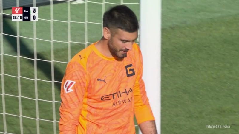 Ανεπανάληπτη γκάφα του Γκαζανίγκα - Έδωσε πάσα σε αντίπαλο (ΒΙΝΤΕΟ)