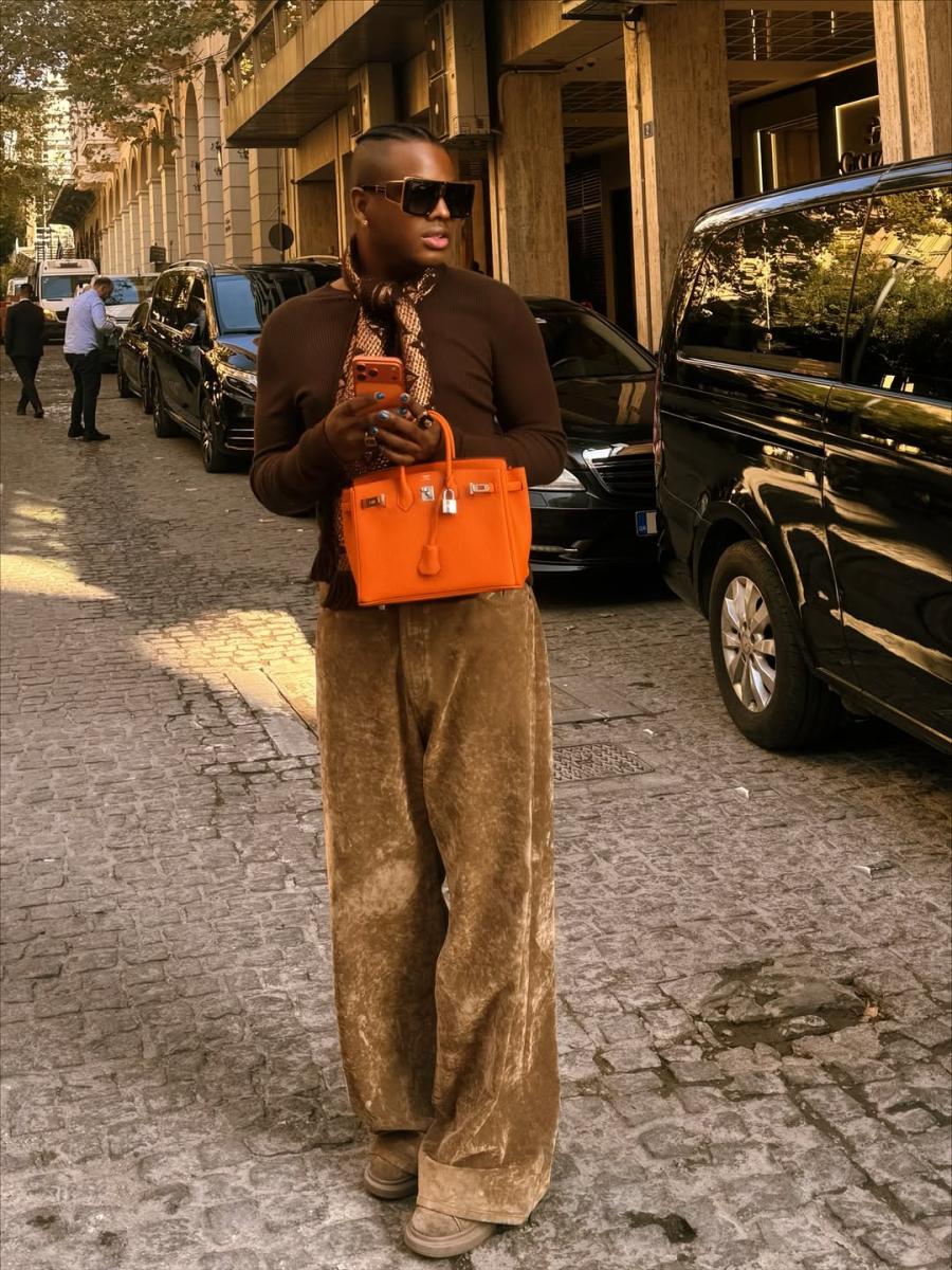 «Πρέπει να μάθω ελληνικά για να βρω έναν όμορφο Έλληνα άνδρα», λέει ο στιλίστας της Κίμπερλι Γκίλφοϊλ 7 1 69